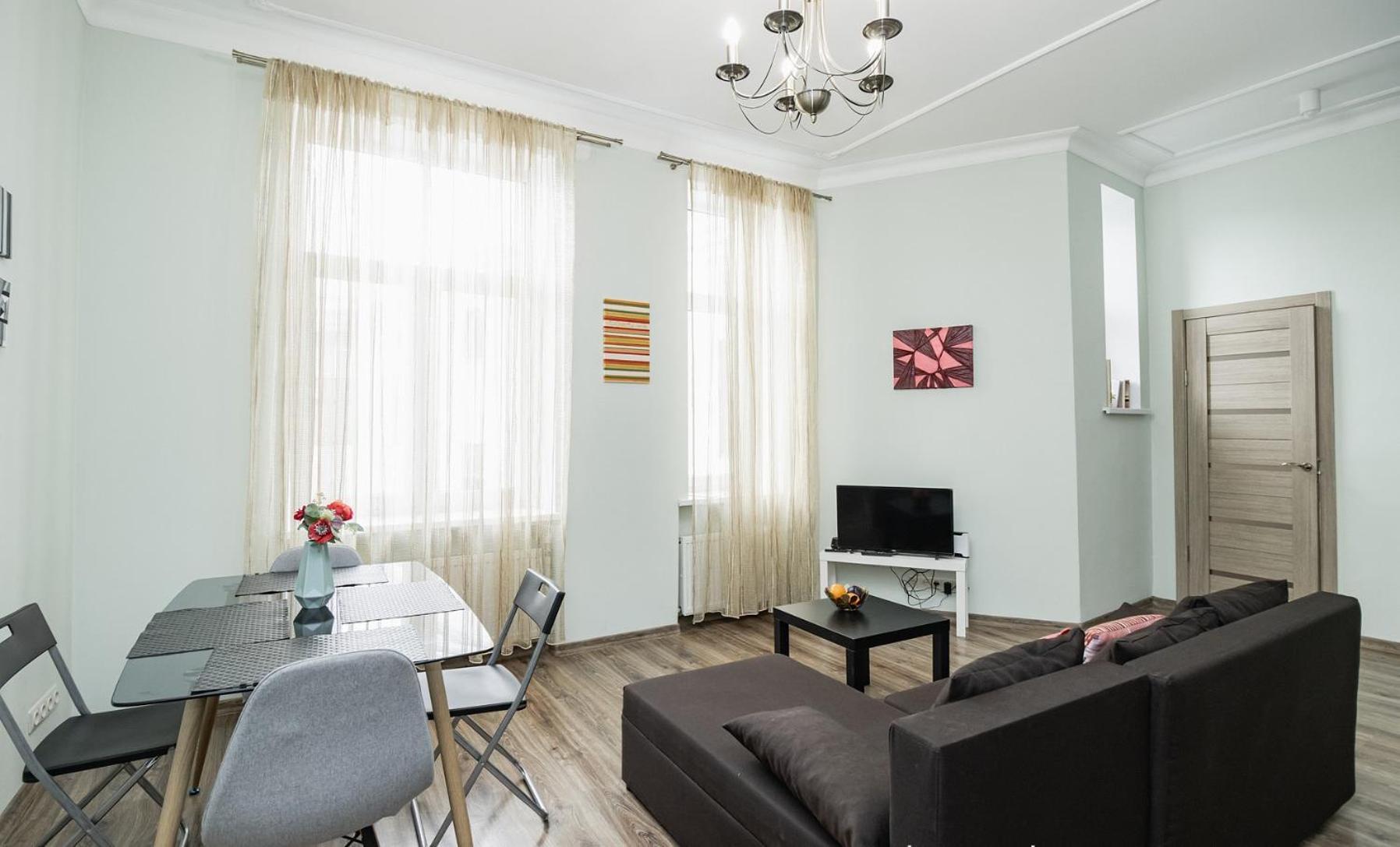 Art Deco One-Bedroom Suite In Library House With Free 5G Wifi Рига Екстериор снимка